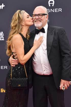 Claudelle Deckert mit Ehemann Peter Olsson bei der 77. Bambi-Verleihung 2025 in den Bavaria Filmstudios. München, 13.11.2025