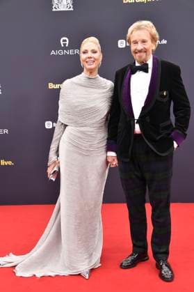 Thomas Gottschalk mit Ehefrau Karina Mroß bei der 77. Bambi-Verleihung 2025 in den Bavaria Filmstudios. München, 13.11.2025