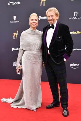 Thomas Gottschalk mit Ehefrau Karina Mroß bei der 77. Bambi-Verleihung 2025 in den Bavaria Filmstudios. München, 13.11.2025