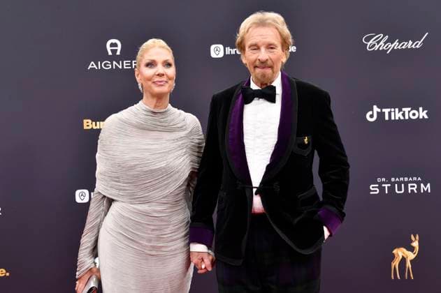 Thomas Gottschalk mit Ehefrau Karina Mroß bei der 77. Bambi-Verleihung 2025 in den Bavaria Filmstudios. München, 13.11.2025