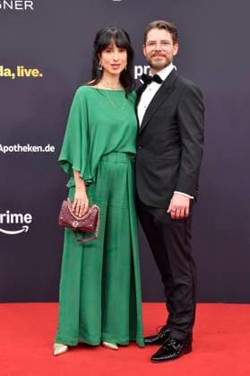 Stephanie Stumph mit Partner Florian Santner bei der 77. Bambi-Verleihung 2025 in den Bavaria Filmstudios. München, 13.11.2025