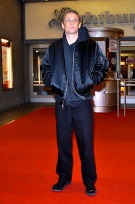 abb WuenscheEssen- Matthias Schweighöfer Schweighoefer Schauspieler auf dem roten Teppich bei der NRW Premiere des Kinofilms DAS LEBEN DER WÜNSCHE WUENSCHE im Kino Lichtburg am 13.02.2025 in Essen, NRW Deutschland