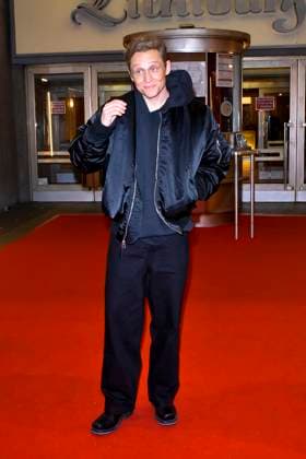 abb WuenscheEssen- Matthias Schweighöfer Schweighoefer Schauspieler auf dem roten Teppich bei der NRW Premiere des Kinofilms DAS LEBEN DER WÜNSCHE WUENSCHE im Kino Lichtburg am 13.02.2025 in Essen, NRW Deutschland