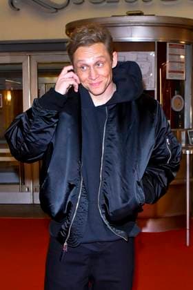abb WuenscheEssen- Matthias Schweighöfer Schweighoefer Schauspieler auf dem roten Teppich bei der NRW Premiere des Kinofilms DAS LEBEN DER WÜNSCHE WUENSCHE im Kino Lichtburg am 13.02.2025 in Essen, NRW Deutschland