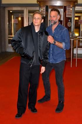 abb WuenscheEssen- Matthias Schweighöfer Schweighoefer Schauspieler Erik Schmitt Regisseur auf dem roten Teppich bei der NRW Premiere des Kinofilms DAS LEBEN DER WÜNSCHE WUENSCHE im Kino Lichtburg am 13.02.2025 in Essen, NRW Deutschland