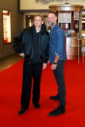 Matthias Schweighöfer und Erik Schmitt bei der Premiere des Kinofims Das Leben der Wünsche in der Lichtburg. Essen, 13.11.2025