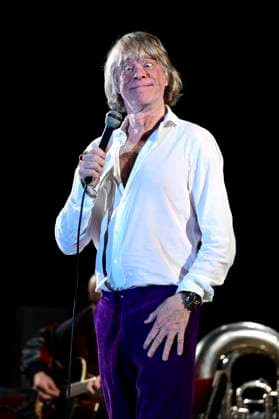 Helge Schneider live bei einem Konzert seiner Ein Mann und seine Musik -Tour in der Messehalle. Löbau, 13.11.2025