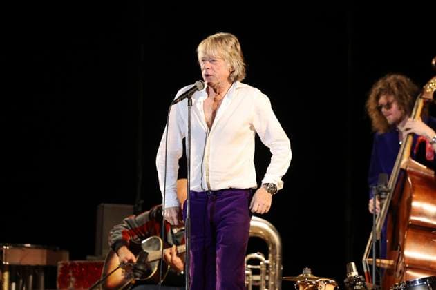 Helge Schneider live bei einem Konzert seiner Ein Mann und seine Musik -Tour in der Messehalle. Löbau, 13.11.2025