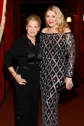 abb Palazzo- Cornelia Poletto Gastgeberin mit Sandra Quadflieg Schauspielerin bei der Premiere von Cornelia Poletto 10. Dinner Show PALAZZO Hier und Jetzt am 13.11.2025 in Hamburg Hamburg Deutschland