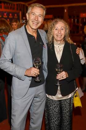 abb Palazzo- Dirk Steffens, Sonja von Stemm (Schwester) bei der Premiere von Cornelia Poletto 10. Dinner Show PALAZZO Hier und Jetzt am 13.11.2025 in Hamburg Hamburg Deutschland