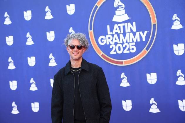 Vicente García arrives for the 26th annual Latin Grammy Awards at the MGM Garden Arena in Las Vegas, Nevada on Thursday, November 13, 2025.  LAV20251113079 JAMESxATOA