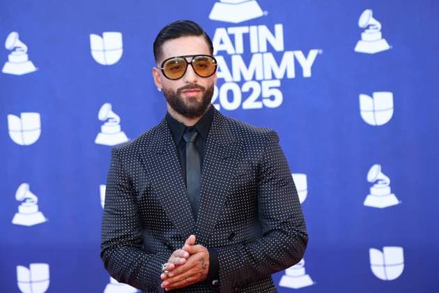Maluma arrives for the 26th annual Latin Grammy Awards at the MGM Garden Arena in Las Vegas, Nevada on Thursday, November 13, 2025.  LAV20251113084 JAMESxATOA