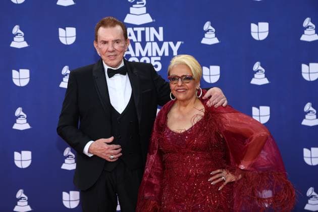 (L-R) Malena Burke and Meme Solís arrive for the 26th annual Latin Grammy Awards at the MGM Garden Arena in Las Vegas, Nevada on Thursday, November 13, 2025.  LAV20251113125 JAMESxATOA
