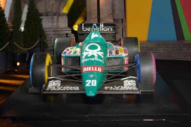 Benetton Rennwagen bei der Premiere der Sky-Dokumentation Benetton Formula im Space Cinema Moderno. Rom, 13.11.2025