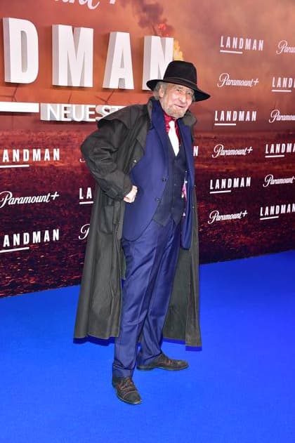 Europapremiere von landmann Michael Mendl Ankunft roter Teppich zur Europapremiere von landmann .in berlin am 14.11,2025