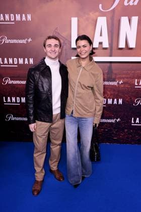 Luis Vorbach und Tomomi Themann bei der Premiere der 2. Staffel der Serie Landman (Paramount+ ) im Zoo Palast am 14.11.2025 in Berlin Landman Serien Premiere in Berlin