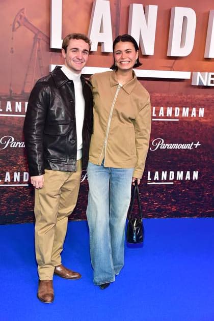 Europapremiere von landmann Luis Vorbach, Tomomi Themann ( Darsteller Schule der magischen Tiere ) Ankunft roter Teppich zur Europapremiere von landmann .in berlin am 14.11,2025