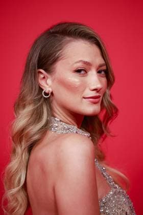 Award - Glamour Women of the Year 2025 - Leony (Leonie Burger) beim Glamour Women of the Year Award 2025 im Ritz Carlton Hotel Berlin am 14.11.2025. Copyright: xEventpressxKochanx