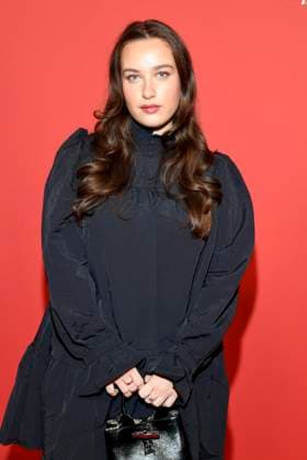 abb GlamourWomen- Dilara Aylin Ziem zu Gast auf dem roten Teppich bei den 3. GLAMOUR WOMEN OF THE YEAR AWARD im The Ritz Carlton Hotel Berlin am 14.11.2025 in Berlin Berlin Deutschland