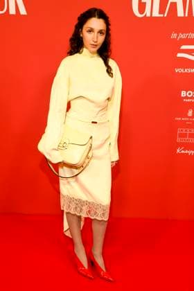 abb GlamourWomen- Caro Schäffler Schaeffler zu Gast auf dem roten Teppich bei den 3. GLAMOUR WOMEN OF THE YEAR AWARD im The Ritz Carlton Hotel Berlin am 14.11.2025 in Berlin Berlin Deutschland