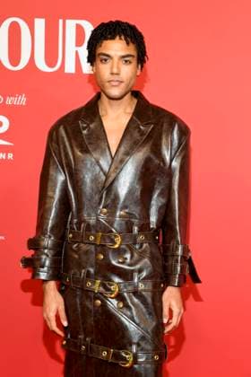 abb GlamourWomen- Lamin Leroy Gibba zu Gast auf dem roten Teppich bei den 3. GLAMOUR WOMEN OF THE YEAR AWARD im The Ritz Carlton Hotel Berlin am 14.11.2025 in Berlin Berlin Deutschland