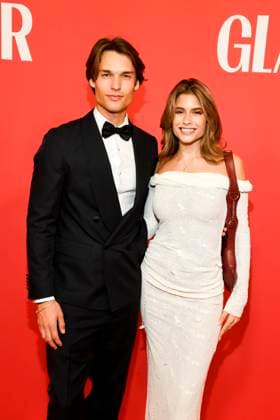 abb GlamourWomen- Arne-Carlos Böttcher Noettcher und Viviana zu Gast auf dem roten Teppich bei den 3. GLAMOUR WOMEN OF THE YEAR AWARD im The Ritz Carlton Hotel Berlin am 14.11.2025 in Berlin Berlin Deutschland