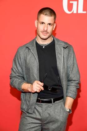 abb GlamourWomen- Max Ortner zu Gast auf dem roten Teppich bei den 3. GLAMOUR WOMEN OF THE YEAR AWARD im The Ritz Carlton Hotel Berlin am 14.11.2025 in Berlin Berlin Deutschland