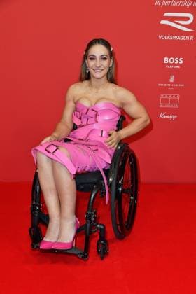 Kristina Vogel bei der Ankunft zu der Verleihung des dritten Glamour Women of the Year Awards im The Ritz Carlton Hotel in Berlin 14.11.2025