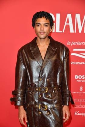 Lamin Leroy Gibba bei der Ankunft zu der Verleihung des dritten Glamour Women of the Year Awards im The Ritz Carlton Hotel in Berlin 14.11.2025