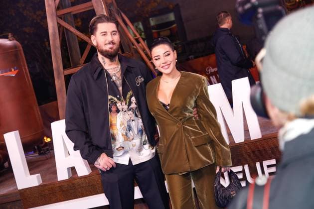 Premiere der 2. Staffel der Serie Landman in Berlin Berlin, 14.11.2025 Mike Heiter und Leyla Lahouar (Heiter) bei der Premiere der 2. Staffel der Serie Landman im Zoo Palast in Berlin Berlin Copyright: xMatthiasxGränzdörferx