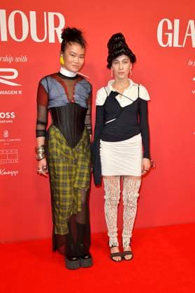 Eva Che und Sera Akyazici bei der Verleihung des Glamour Women of the Year Award 2025 im The Ritz Carlton Hotel. Berlin, 14.11.2025