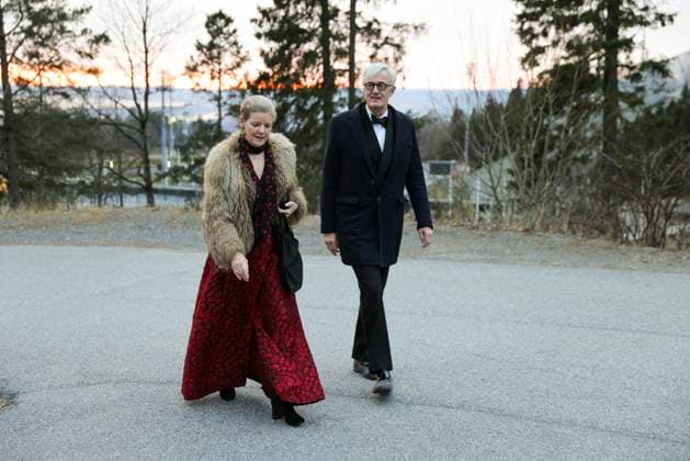 Holmenkollen kapell Oslo 20251115. Gjester ankommer Holmenkollen kapell og Stein Erik Hagen sitt giftemal med Bendik Skinningsrud. Foto: Amanda Pedersen Giske NTB Oslo Norge Ce9VV_VKId8 EDITORIAL USE ONLY Ref:Ce9VV_VKId8.jpg Copyright: xAmandaxPedersenxGiskex xNTBx
