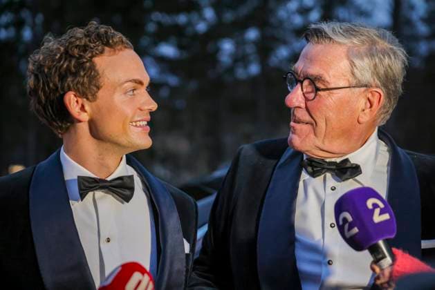 Holmenkollen kapell Oslo 20251115. Stein Erik Hagen og Bendik Skinningsrud ankommer Holmenkollen kapell til sitt bryllup lordag ettermiddag. Foto: Amanda Pedersen Giske NTB Oslo Norge V863yAFmnRI EDITORIAL USE ONLY Ref:V863yAFmnRI.jpg Copyright: xAmandaxPedersenxGiskex xNTBx