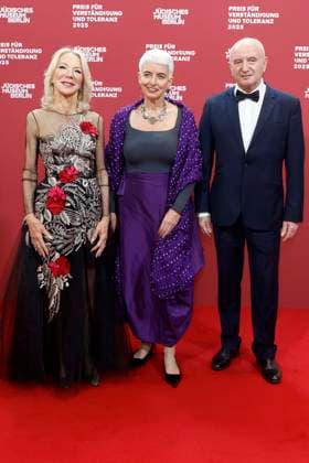 15.11.2025, Preistraegerin Amy Gutmann, Museums-Direktorin Hetty Berg, Preistraeger Daniel Zajfman, beim 24. Preis fuer Verstaendigung und Toleranz im Juedischen Museum in Berlin, Berlin Deutschland, Germany