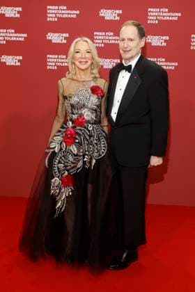 15.11.2025, Preistraegerin Amy Gutmann und Ehemann beim 24. Preis fuer Verstaendigung und Toleranz im Juedischen Museum in Berlin, Berlin Deutschland, Germany