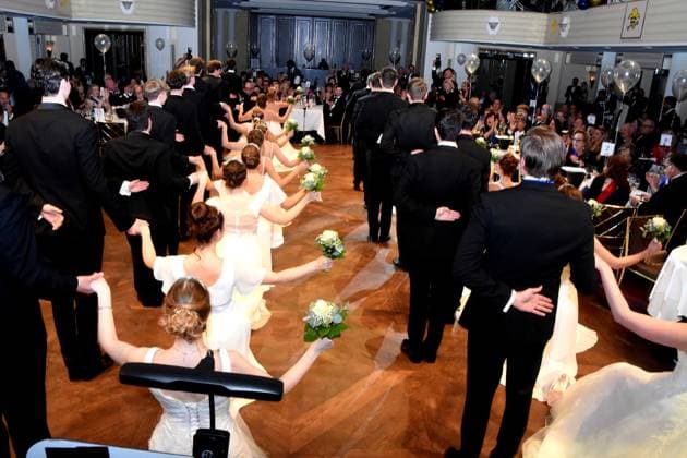 Debuetanten Muenchen 15.11.2025 Bayerischer Hof Narrhalla Hofballl Foto Muenchen