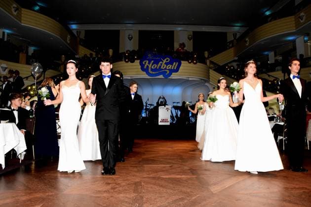 Debuetanten Muenchen 15.11.2025 Bayerischer Hof Narrhalla Hofballl Foto Muenchen