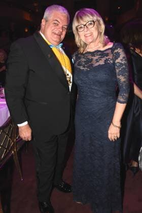 Guenther Grauer Narrhalla Ehrenpraesident Dr Evelyne Menges Stadtraetin Muenchen 15.11.2025 Bayerischer Hof Narrhalla Hofballl Foto Muenchen