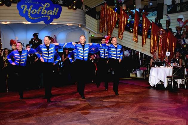 Fahnenregiment-Show Muenchen 15.11.2025 Bayerischer Hof Narrhalla Hofballl Foto Muenchen