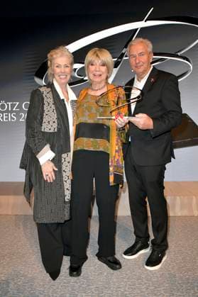 Marika George, Judy Winter und Klaus Wowereit bei der 8. Verleihung des Götz George Preises 2025 im Kaiserin-Friedrich-Haus. Berlin, 15.11.2025