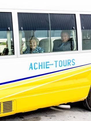 Bonaire, The Netherlands, 2025-11-16 19:59:07 BONAIRE, November 16, 2025, Airport: Princess Beatrix arrives at Bonaire Airport. The visit focuses on the work of the Dutch Caribbean Nature Alliance (DCNA) and social initiatives on the islands. The Princess is the patron of DCNA. PHOTO: NLBeeld Albert Nieboer Credit: NL Beeld Patrick van Emst  Copyright: xx x