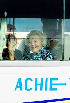 16-11-2025 Bonaire Princess Beatrix arrived at the Bonaire Flamingo International Airport for her 2 day visit to the island of Bonaire. Â  Copyright: xPPEx