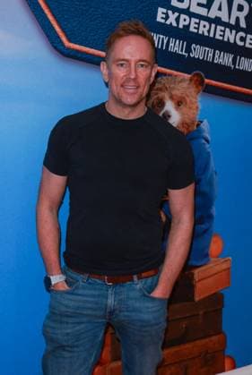 Celebrities At The Paddington Bear Festive Experience VIP Day In London - 16 Nov 2025 Simon Thomas seen attending The Paddington Bear Festive Experience VIP Day at County Hall in London. London United Kingdom Copyright: xBrettxCovex xSOPAxImagesx Simon BDC_6357