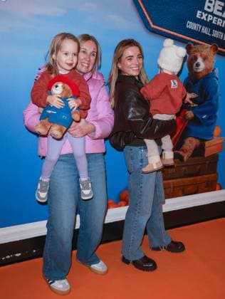 Celebrities At The Paddington Bear Festive Experience VIP Day In London - 16 Nov 2025 Sian Welby seen attending The Paddington Bear Festive Experience VIP Day at County Hall in London. London United Kingdom Copyright: xBrettxCovex xSOPAxImagesx Sian BDC_6175