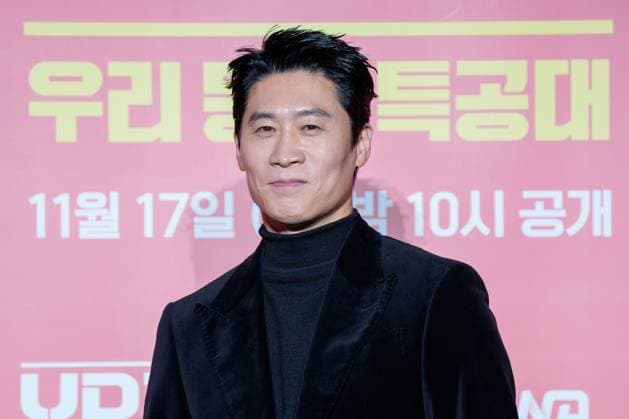 Coupang Play series UDT : Heroes Next Door press conference SEOUL, SOUTH KOREA, NOV 17: South Korean actor Jin Sun-kyu during Coupang Play series UDT : Heroes Next Door press conference at the Pullman Ambassador Seoul Eastpole in Seoul, South Korea, on November 17, 2025. Seoul the Pullman Ambassador Seoul Eas South Korea 8239_285815 Copyright: xStevexChoxKyewoong PentaxPressx