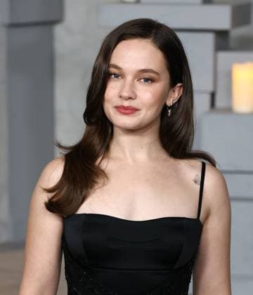 Premiere Of Netflix s Wake Up Dead Man: A Knives Out Mystery MUSEUM ROW, MIRACLE MILE, LOS ANGELES, CALIFORNIA, USA - NOVEMBER 17: American actress and singer Cailee Spaeny arrives at the Premiere Of Netflix s Wake Up Dead Man: A Knives Out Mystery held at the Academy Museum of Motion Pictures on November 17, 2025 in Museum Row, Miracle Mile, Los Angeles, California, United States., Credit:Image Press Agency Avalon United States, California, Los Angeles, Academy Museum of Motion Pictures Copyright: xImagexPressxAgencyx xAvalonx 1053052599