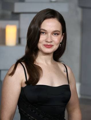 Premiere Of Netflix s Wake Up Dead Man: A Knives Out Mystery MUSEUM ROW, MIRACLE MILE, LOS ANGELES, CALIFORNIA, USA - NOVEMBER 17: American actress and singer Cailee Spaeny arrives at the Premiere Of Netflix s Wake Up Dead Man: A Knives Out Mystery held at the Academy Museum of Motion Pictures on November 17, 2025 in Museum Row, Miracle Mile, Los Angeles, California, United States., Credit:Image Press Agency Avalon United States, California, Los Angeles, Academy Museum of Motion Pictures Copyright: xImagexPressxAgencyx xAvalonx 1053052633