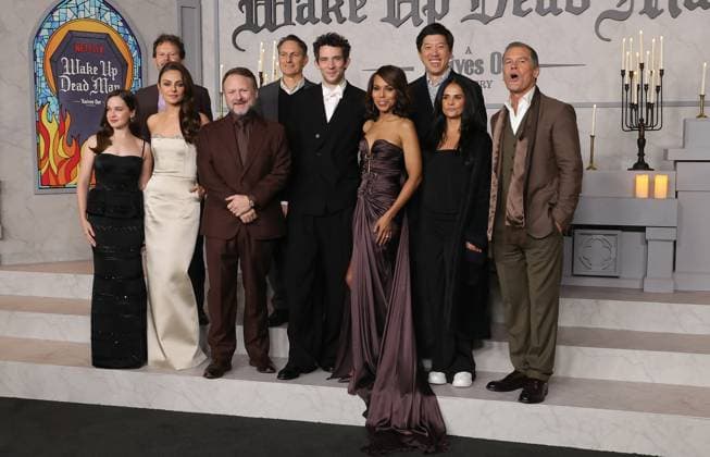 Los Angeles Premiere Of Netflix s Wake Up Dead Man: A Knives Out Mystery 17 November 2025 . Los Angeles, California - Cailee Spaeny, Mila Kunis, Rian Johnson, Josh O Connor, Kerry Washington, Bela Bajaria, Josh Brolin, Ram Bergman, Ori Marmur and Dan Lin At Los Angeles Premiere Of Netflix s Wake Up Dead Man: A Knives Out Mystery held at The Academy Museum of Motion Pictures in Los Angeles., Credit:Sadou Faye Avalon United States, CA, Los Angeles, Academy Museum of Motion Pictures Copyright: xSadouxFayex xAvalonx 1053062724