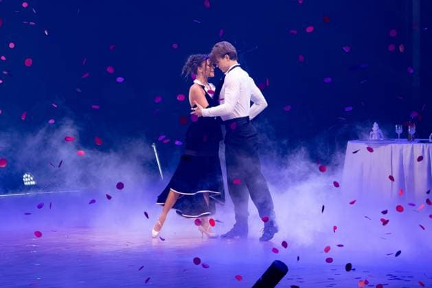 Lets DanceLive - Die Tour 2025 Taliso Engel und Patricija Ionel bei der Live-Show Lets Dance am 17.11.2025 in der Festhalle Frankfurt. Frankfurt Festhalle Hessen