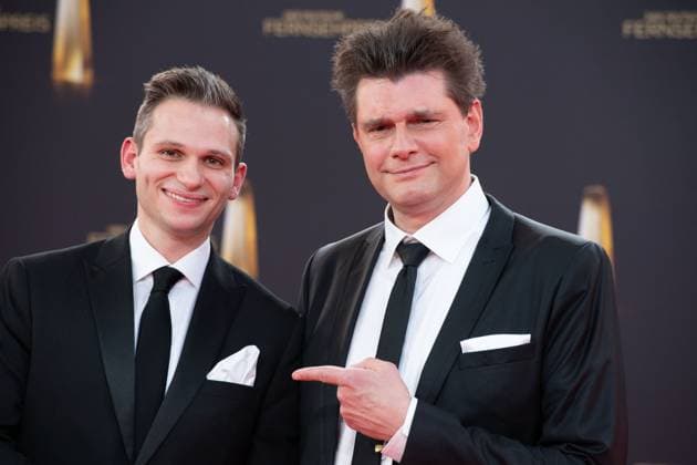 v.l. Fabian KOESTER, Köster, Comedian, Lutz VAN DER HORST, Comedian, Roter Teppich, Red Carpet Show, Ankunft, arrival, Verleihung des Deutschen Fernsehpreises, Der Deutsche Fernsehpreis 2025, Deutscher Fernsehpreis 2025 in den MMC Studios Koeln, am 10.09.2025. *** v l Fabian KOESTER, Köster, Comedian, Lutz VAN DER HORST, Comedian, Red Carpet, Red Carpet Show, Arrival, German Television Award Ceremony, German Television Award 2025, German Television Award 2025 at the MMC Studios Cologne, on 10 09 2025